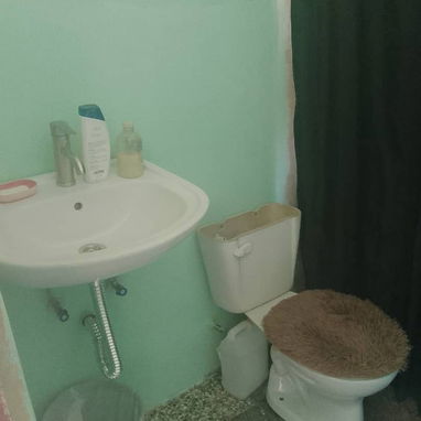 Casa de dos plantas en venta - 8/10