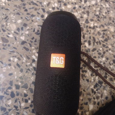 Vendo mi Bocina Marca T&G que no Tiene ni 10 Días de uso es Nueva. Soy de Luyano - Img 125782112