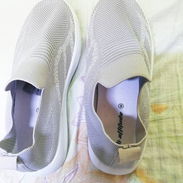 EN VENTA - 15 USD - ZAPATOS/TENIS #38 NUEVOS - Img 54818861