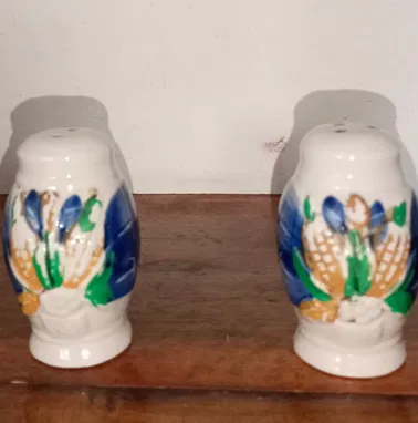Adornos pequeños de porcelana diversos - Img 94362258