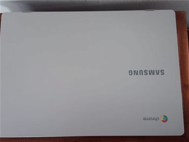 Vendo laptop chromebook samsung 4 nueva - Img 67335588
