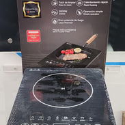 Vendo cocina de induccion en 30 usd nueva, soy de playa y me pueden escribir al 56578961 - Img 55390621