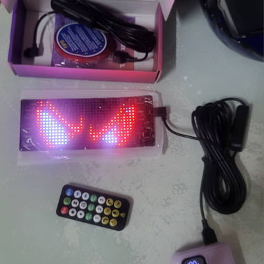 Pantalla ojos del diablo taxis emojis textos... - Img 122927149