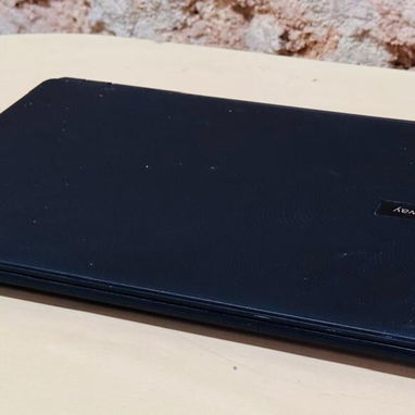 Laptop Gatewey 15.6” – Ideal para estudios, oficina y programación básica - Img 124029096