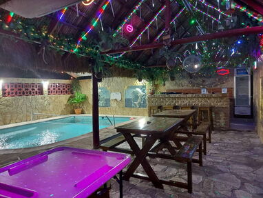 ⭐Casa en Guanabo con piscina,6 habitaciones,6 baños,terraza, ranchón, seguridad 24 hrs,cocinera - Img 51210352