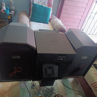 Se vende equipo de música sony - Img 121702212