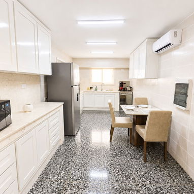 Apartamento de Lujo 230 m² | 3 Habitaciones con Baño Privado | Venta USD 275,000 | Alquiler USD 2,300 - 7/10