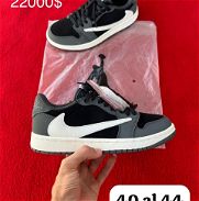 Sneakers - Img 45851952