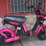 EN VENTA 🚨 Moto eléctrica YOAZAKY 707+ — 0 km 💰 Precio: 1,980 USD 📍 Disponible en Bayamo 📲 WhatsApp: wa.me/539 - Img 56175646