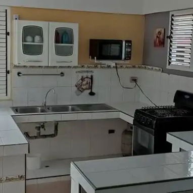 🎯 Varadero. Casa con 3 cuartos independientes. - Img 120689843