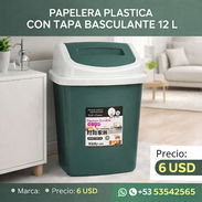 Papelera Plástica con Tapa Basculante / 12 litros - Img 55646549