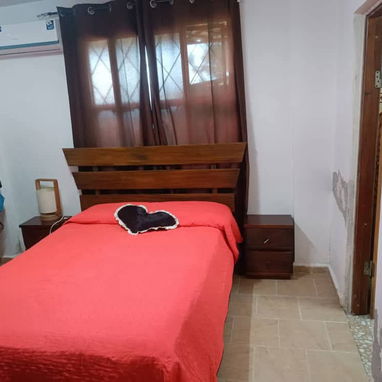 Se vende casa recién remodelada, con todo adentro. Solo es llevar sus artículos personales. - Img 124951383