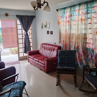 💥 GG-159 | ¡AMPLIO APARTAMENTO EN BAJOS EN NUEVO VEDADO POR 65000! (3 CUARTOS, 2 BAÑOS, ESPACIO PARA CARPOCH Y TELÉFONO - 2/8