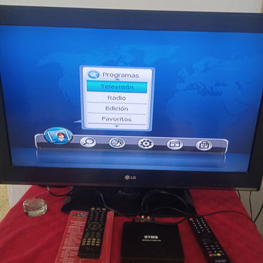 Vendo televisor LG de 32 pulgadas con cajita digital - Img 127564434