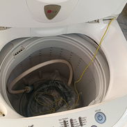 Lavadora automática LG de 6 kg ideal para piezas - Img 54451177