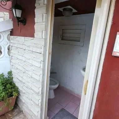 🏠Renta de Casas Guanabo. Casas de renta con piscina. Capacidad para 6 personas - Img 115942543