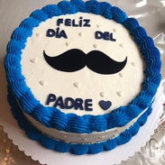 Cake para papá 🎂🎉. 💵5000 cup Encarga el tuyo al 63176343 x WhatsApp 👩‍💻  Somos del Sevillano. 🏘️ 10 de Octubre - Img 55805067
