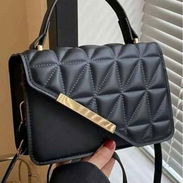 Carteras con estilo - Img 51774973