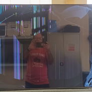 Vendo televisor Samsung QLED de 50 pulgadas nuevo para piezas. - Img 54659519