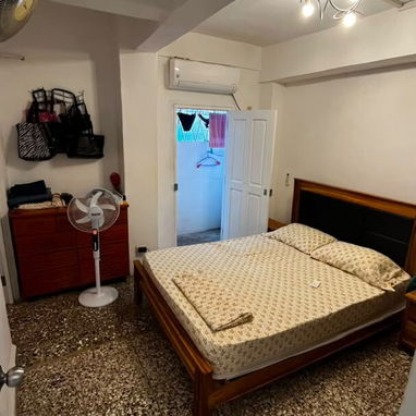 APARTMAENTO INTERIOR EN EL VEDADO – Plaza de la Revolución - 10/10