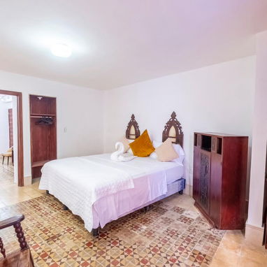 Renta en el CENTRO HISTORICO! vive noches habaneras! - Img 109487099