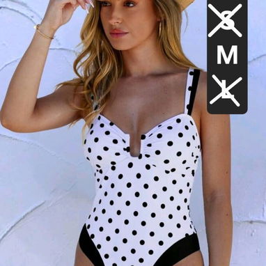 Trajes de baño: Bikinis 👙 y trusas enterizas🩱varias tallas, trabajamos por serv de mensajería costo adicional - Img 123120913