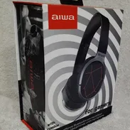Audífonos Gamers marca Aiwa nuevos con pequeño daño estético por estar guardado 53853475 - Img 55153504