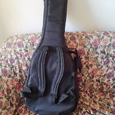 Estuches de guitarras clásicas prácticos y de muy buena calidad - Img 120271022