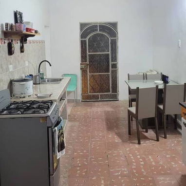 Se alquila apartamento en Centro Habana 2/4 - Img 117120835