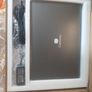 Laptop Gateway💻 NUEVA EN CAJA✨️🆕️📦 - 4/6