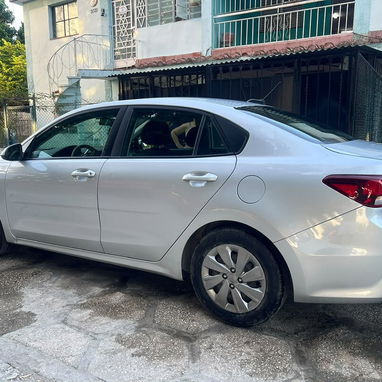 KIA Rio 2019 PRECIO NEGOCIABLE - 3/7