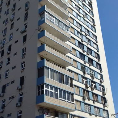 Apartamento en renta, Vedado , frente al malec贸n Habanero, tres habitaciones climatizadas+53 52463651 馃寠E - Img 104165271