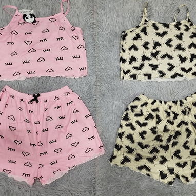Pijamas _ ropa para dormir 😴.  6 Usd - Img 115403827