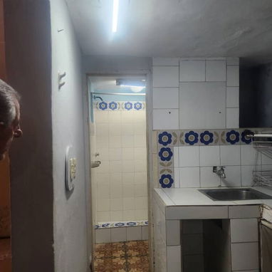 Ref# 73. Ofertaa en el casco histórico!! Apto en bajos frente de calle ideal para negocio!!!No lo deje pasar!!! - 7/9