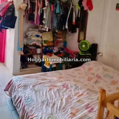 GG-172 ¡CASA ESPACIOSA EN LAWTON DE 4 CUARTOS Y GARAJE CON OPCIÓN DE CARRO INCLUIDO - 4/10