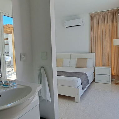 Piscina Climatizada 🔥+ 4cuartos + Nuevo Vedado + piscina Reparto Nuevo Vedado - Img 111101501