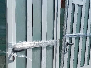 Vendo Puertas y Ventanas de Marquetería de Aluminio a su medida. 52980669 y 50637090 - Img 60382802