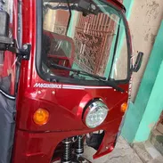 Se vende Triciclo Eléctrico de Carga con Techo – 72V 58Ah - Capacidad 850kg nuevo a estrenar - Img 57821197