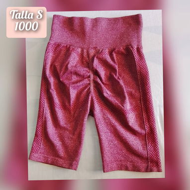 Venta de ropa de uso en perfecto estado - Img 125856701