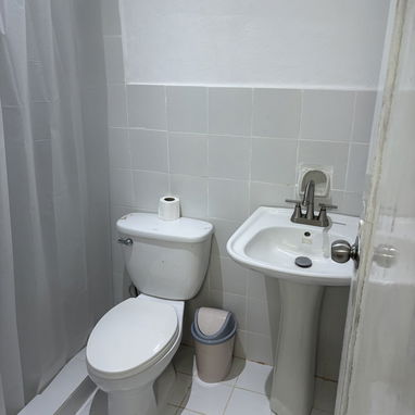 Se venden dos apartamentos, en el Vedado - 4/10