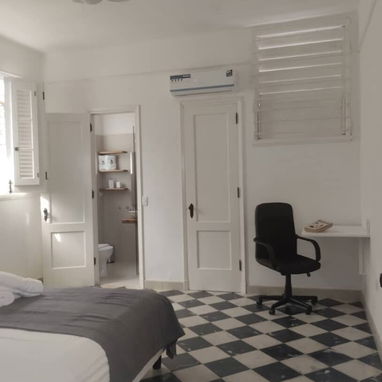 🏠 Renta Casas Lineales Habana Vieja. Excelente precio y confort incluído. Renta para extranjeros - Img 115877473