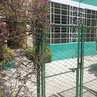 Renta en Vedado por meses aprt en calle 15 y 12 - Img 119430826