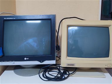 Se venden estos dos monitores crt vga - Img main-image