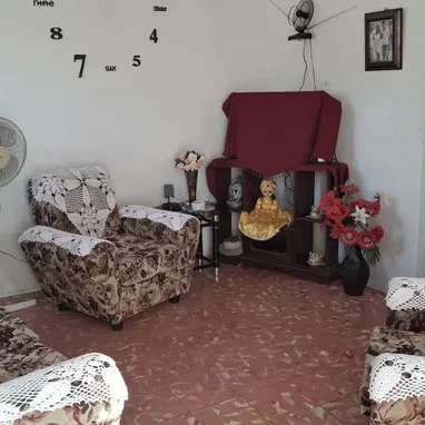 Vendo casa 🏠 1/1 la habana, llama a Alba a el número (+5353106558) papeles en regla! Permuto también - Img 125455100