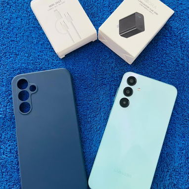 Teléfonos Samsung nuevos 🆕 con cover y cargador 30W - Img 123634186