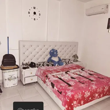 Casa independiente en Playa con garaje 2 cuartos y 2 baños - Img 119288554
