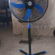 Ventilador de Pedestal marca Royal Color:Azul - Img 56221260