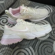 Tenis de mujer originales - Img 57613937
