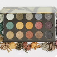 Maquillaje.  Paleta de 15 sombras de ojos - Img 54460771
