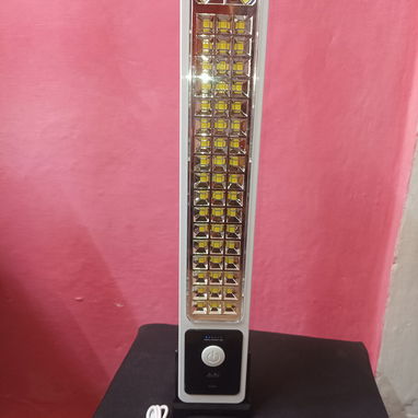 Lámpara led recargables nuevas en caja - 2/3